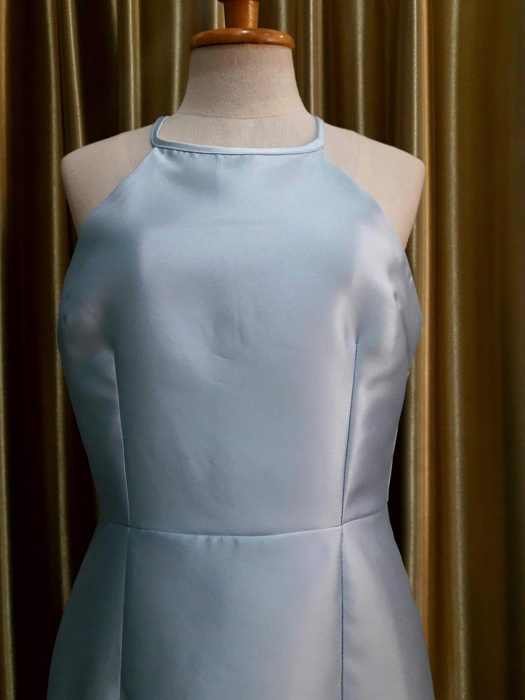 (PRE-LOVED) ชุดราตรียาวสีฟ้า(M)