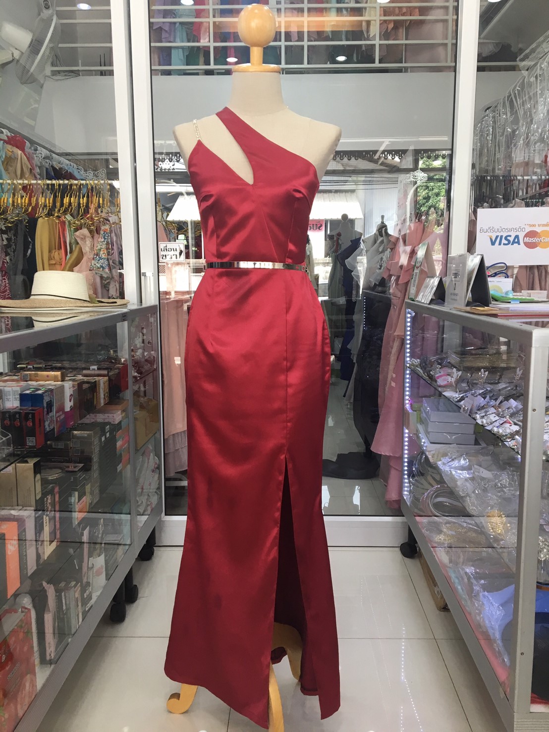 ราตรียาวสีแดงสายไขว้สายเพชร (S)
