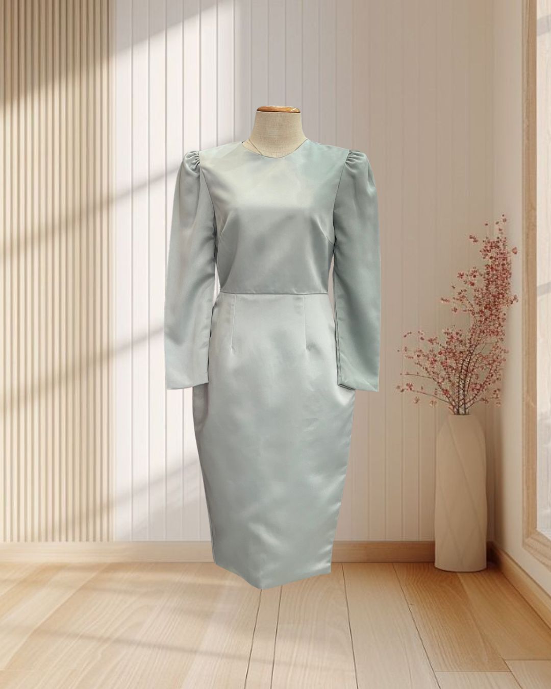 (PRE-LOVED) ราตรีสั้นสีเขียว แขนยาว กะโปรงทรงสอบ ไซส์ S