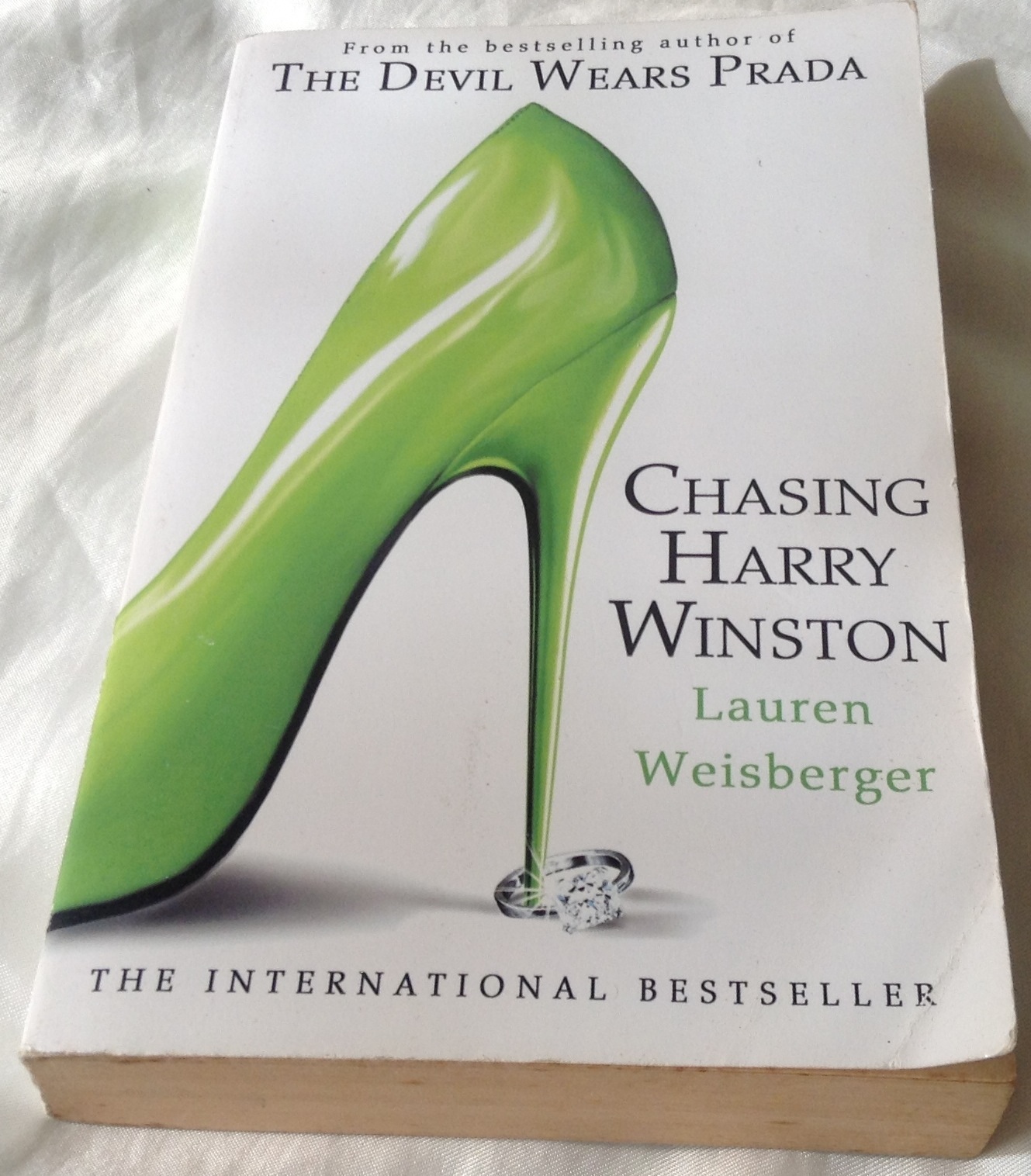 (สั่ง9จ่าย7) chasing harry winston lauren weisberger ราคา 165