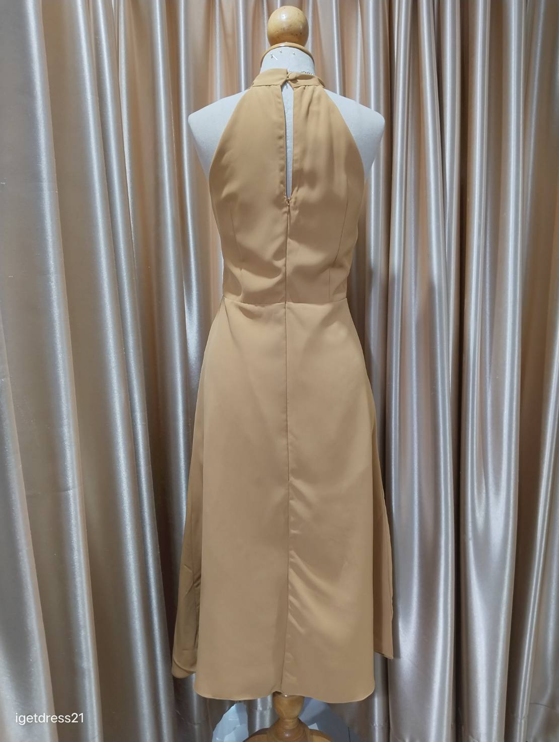 (PRE-LOVED) ชุดราตรีสั้นปิดคอแขนเว้าสีเหลือง L