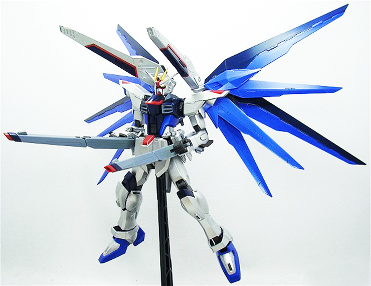 BANDAI MG 1/100 FREEDOM GUNDAM EXTRA FINISH VERSION โมเดล กันดั้ม กันพลา PS TOYLAND