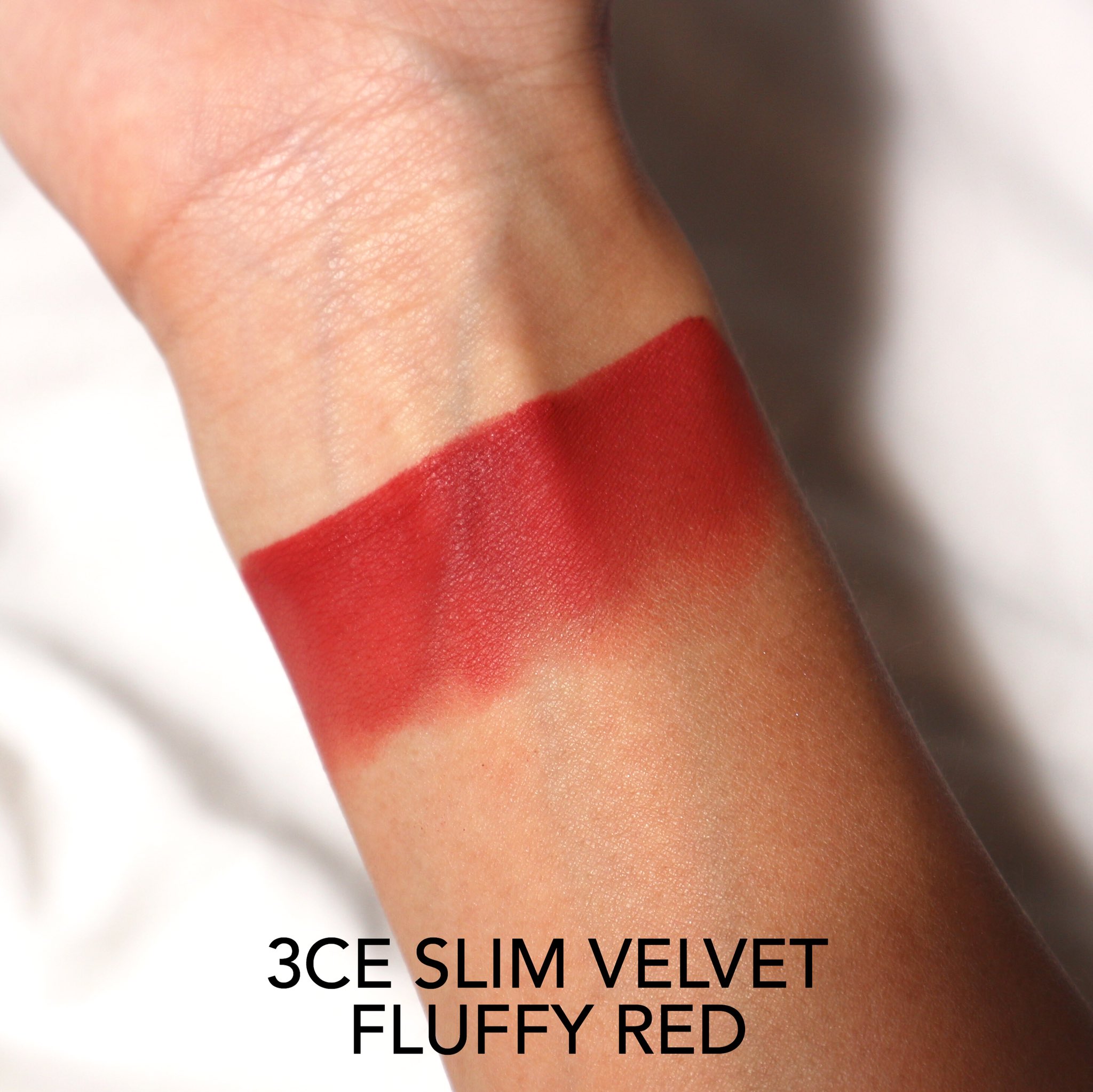 ลิปเนื้อเวลเวตแมท 3CE Slim Velvet Lip Color สีFluffy Red