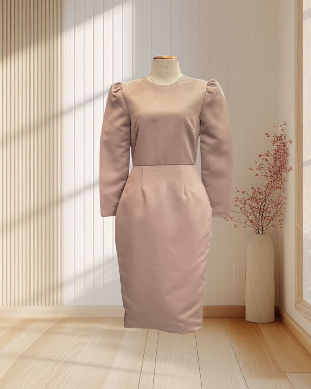 (PRE-LOVED) ราตรีสั้นสีน้ำตาล แขนยาว กะโปรงทรงสอบ ไซส์ S