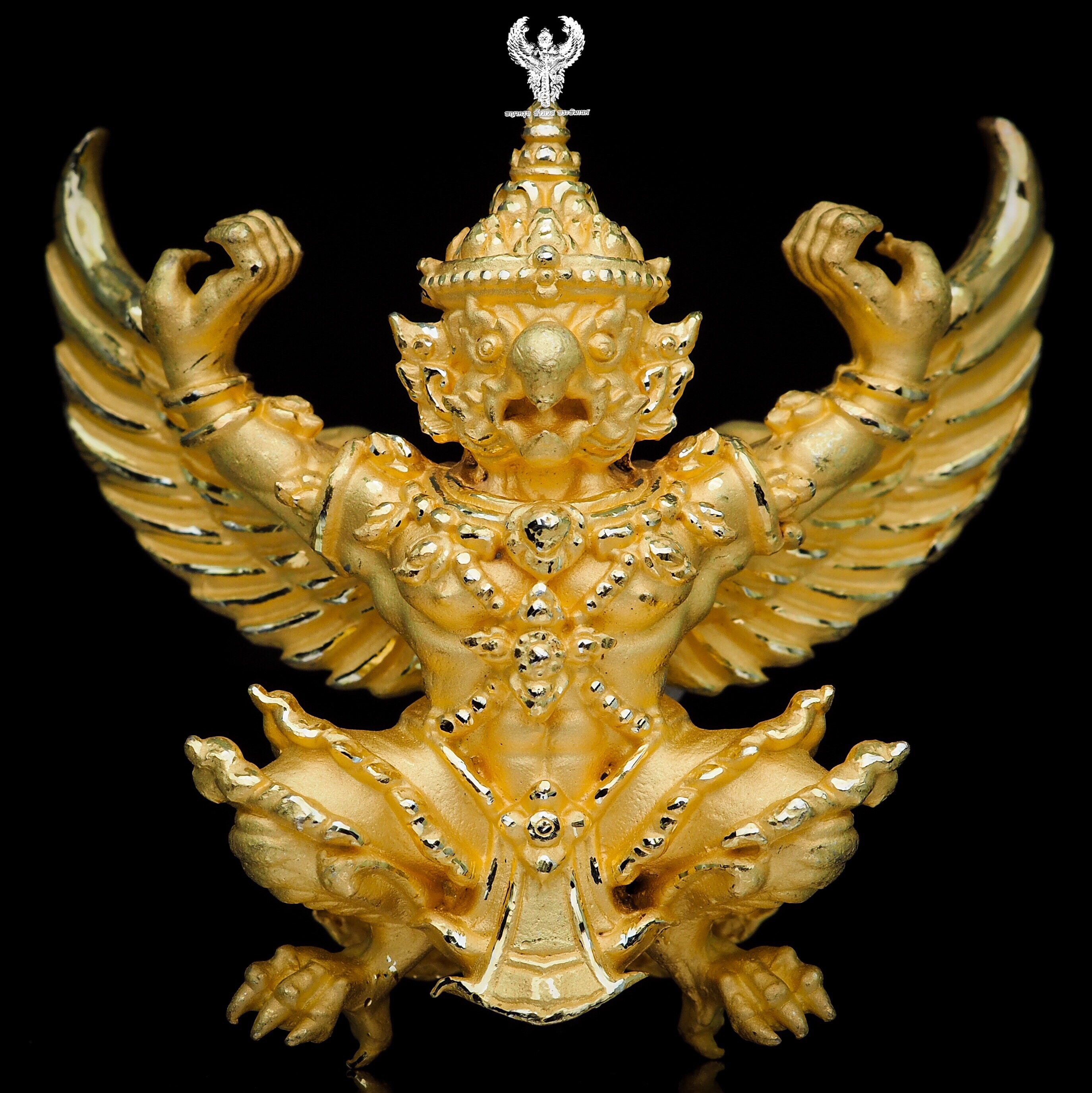 พญาครุฑ "ราชาโชค" หลวงพ่ออึ้ง วัดเชิงหวาย เนื้อสัมฤทธิ์ชุบทองพ่นทราย #องค์นี้เลข888