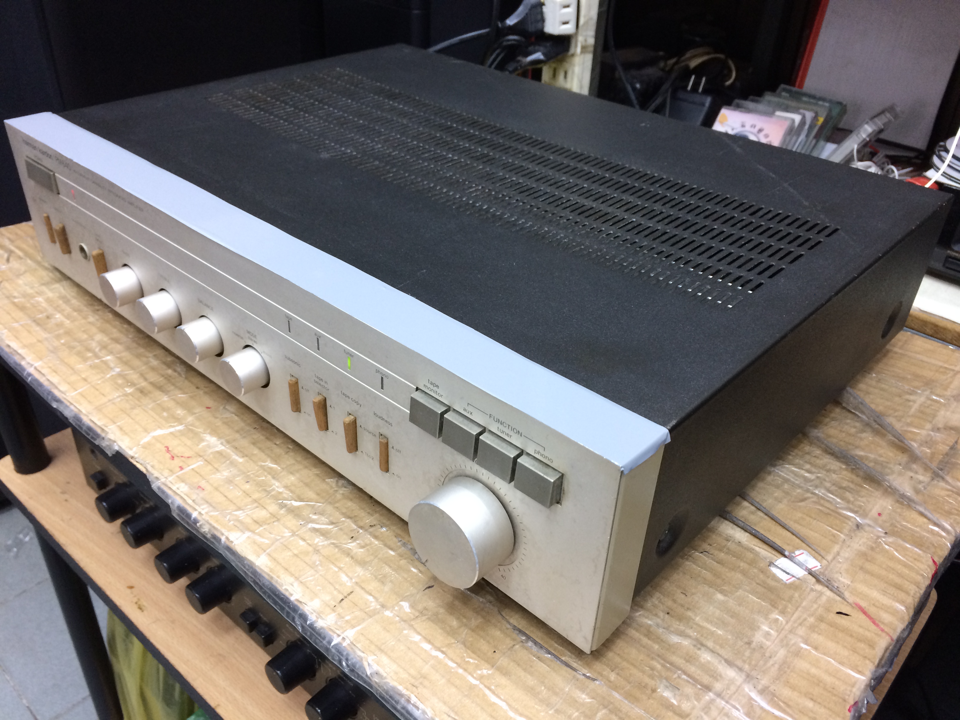 Harman Kardon PM640 Hi-Current Capability Integrated Amplifier