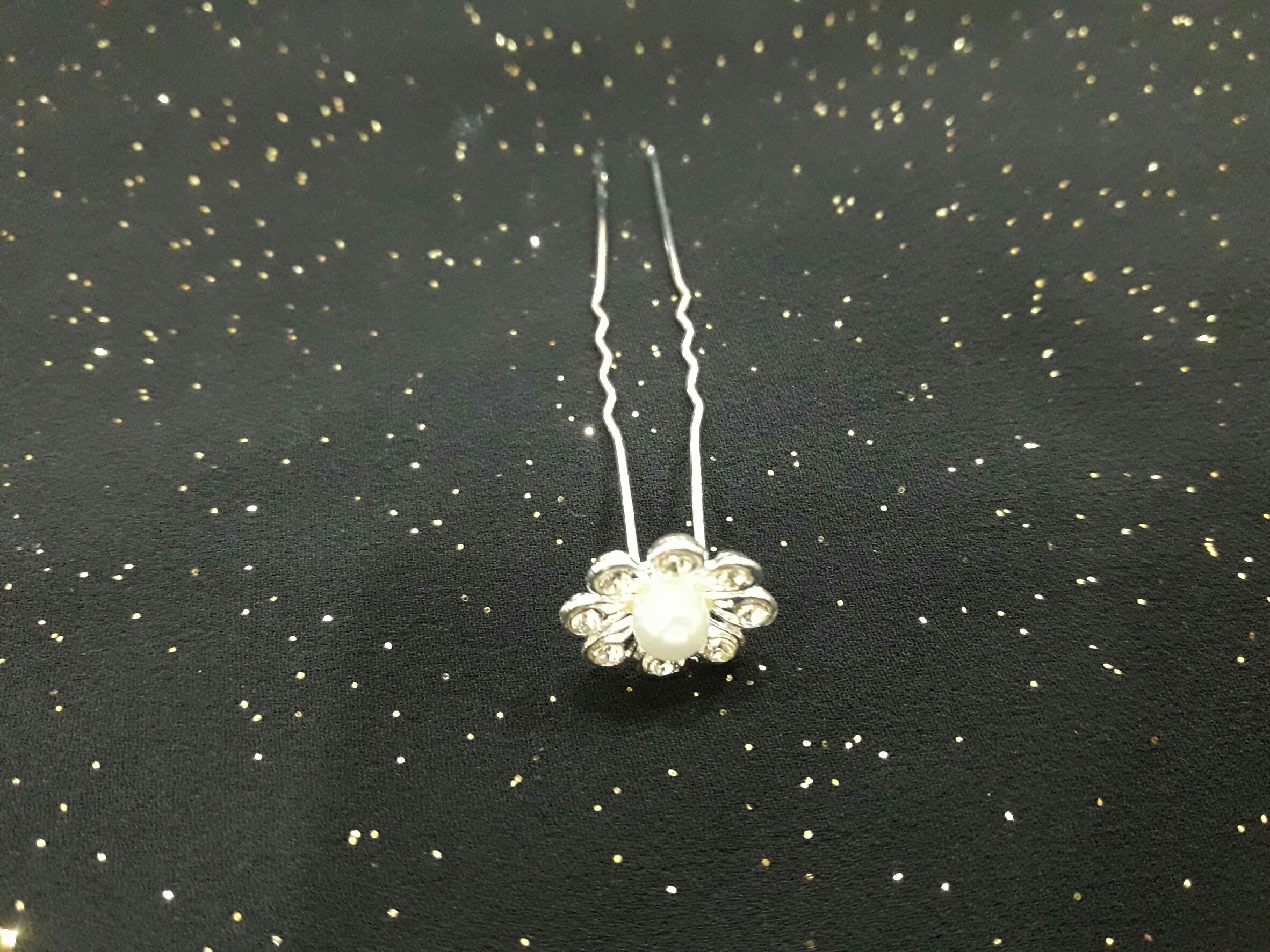 ปิ่นปักผมลายดอกไม้ประดับมุก