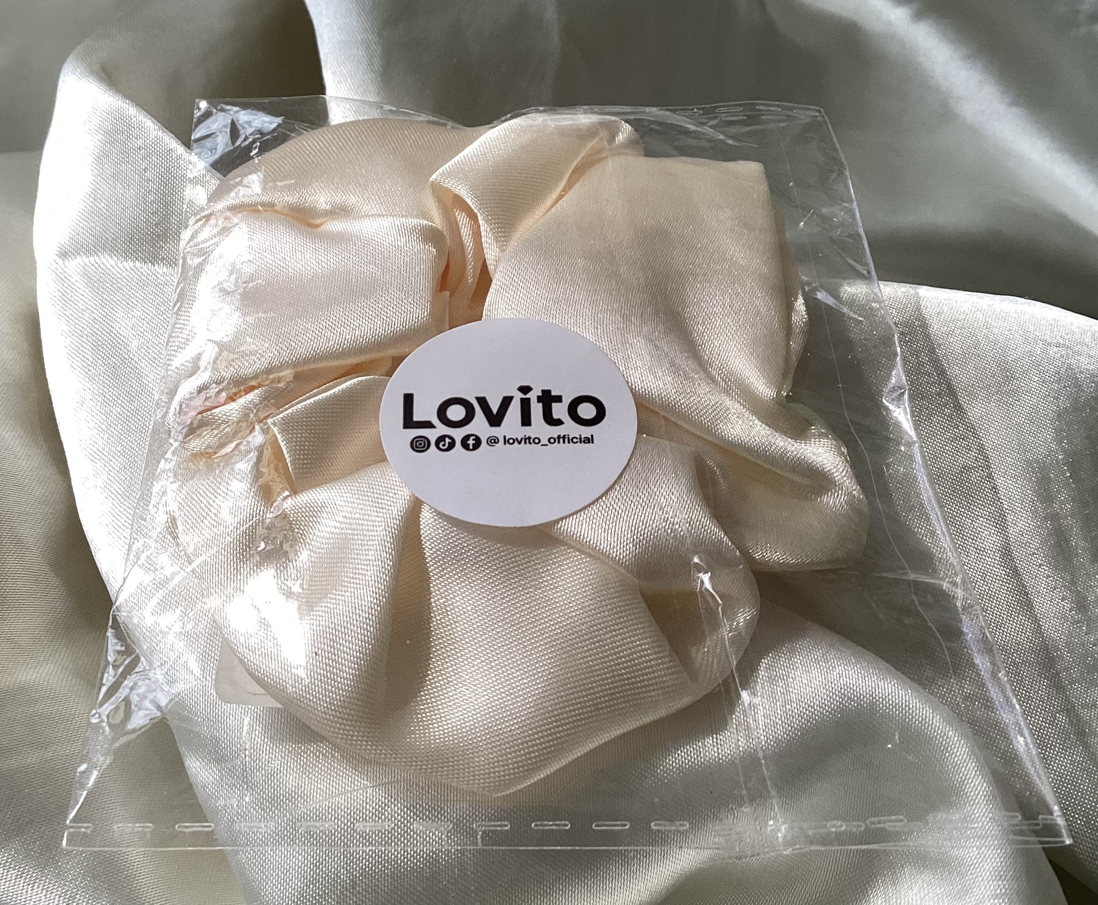 (ของแถม) ยางมัดผมสุ่มลาย