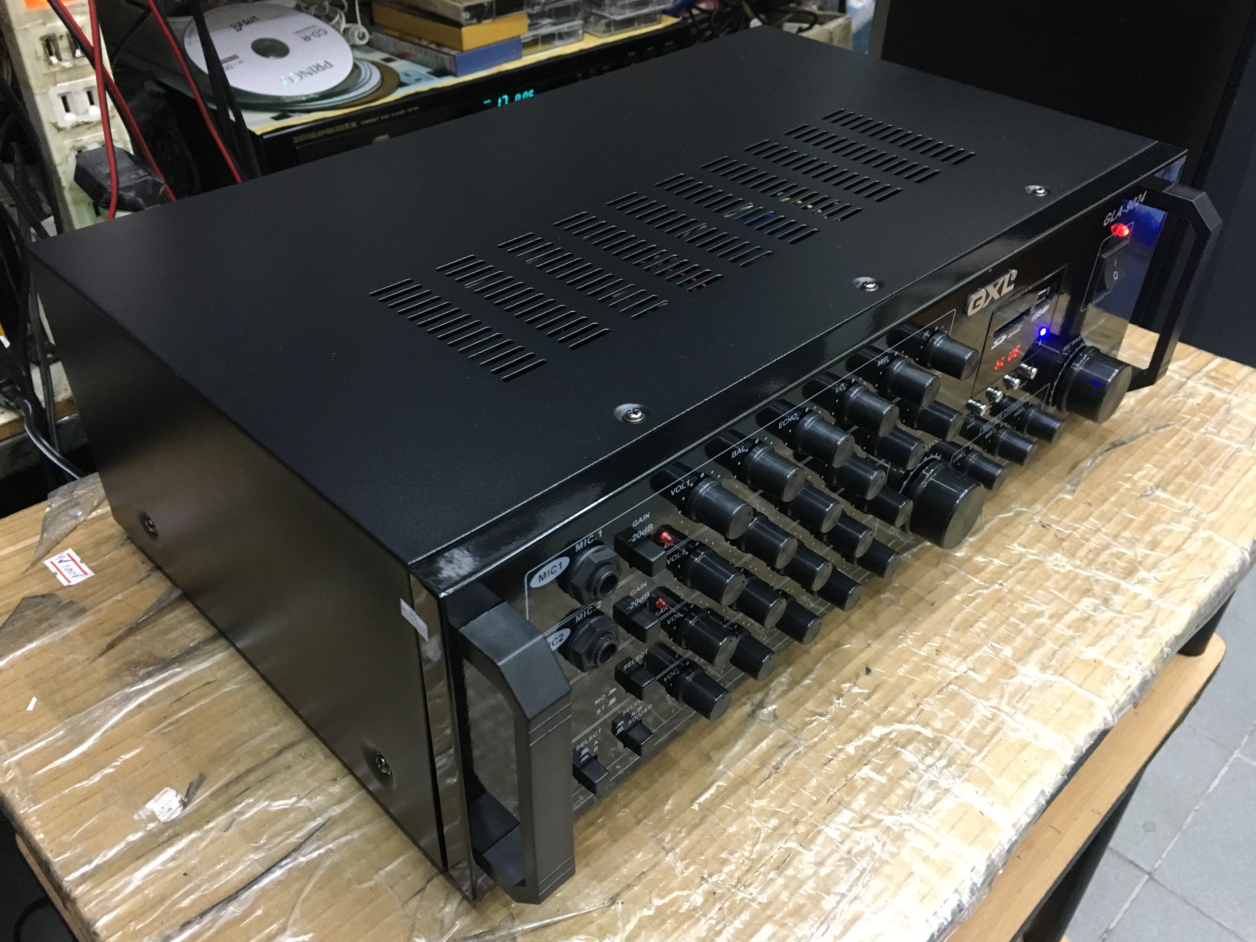 แอมป์ขยายคาราโอเกะ GXL รุ่น GLA-9024 (มี Bluetooth)