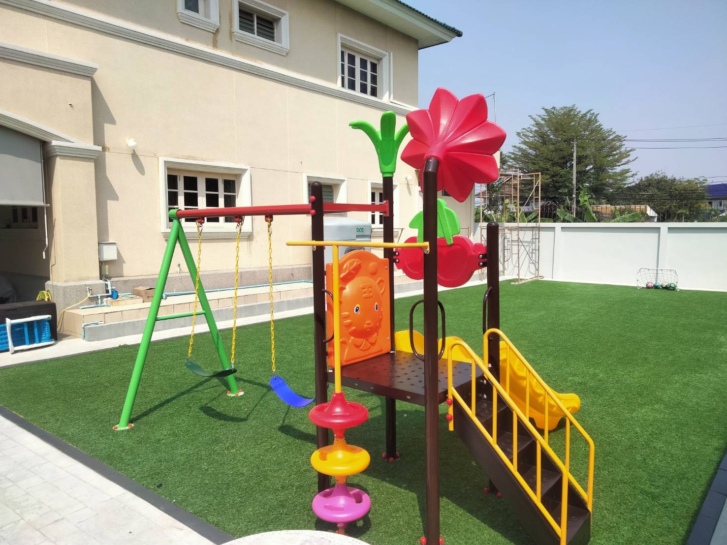 เครื่องเล่นสนาม ชุด เจ้าดอกไม้พร้อมชิงช้า เครื่องเล่นมีประโยชน์