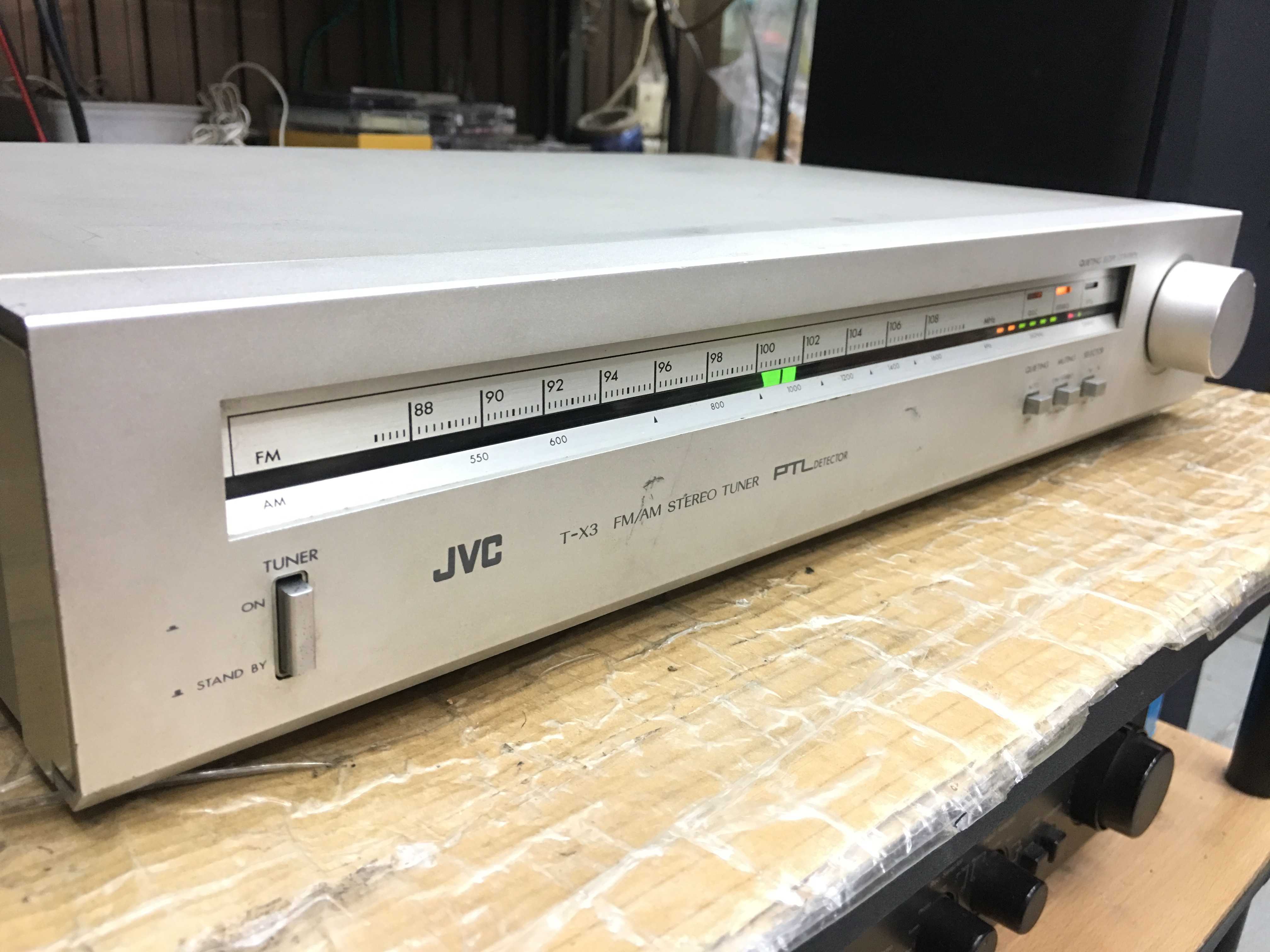JVC T-X3 FM/AM Stereo Tuner