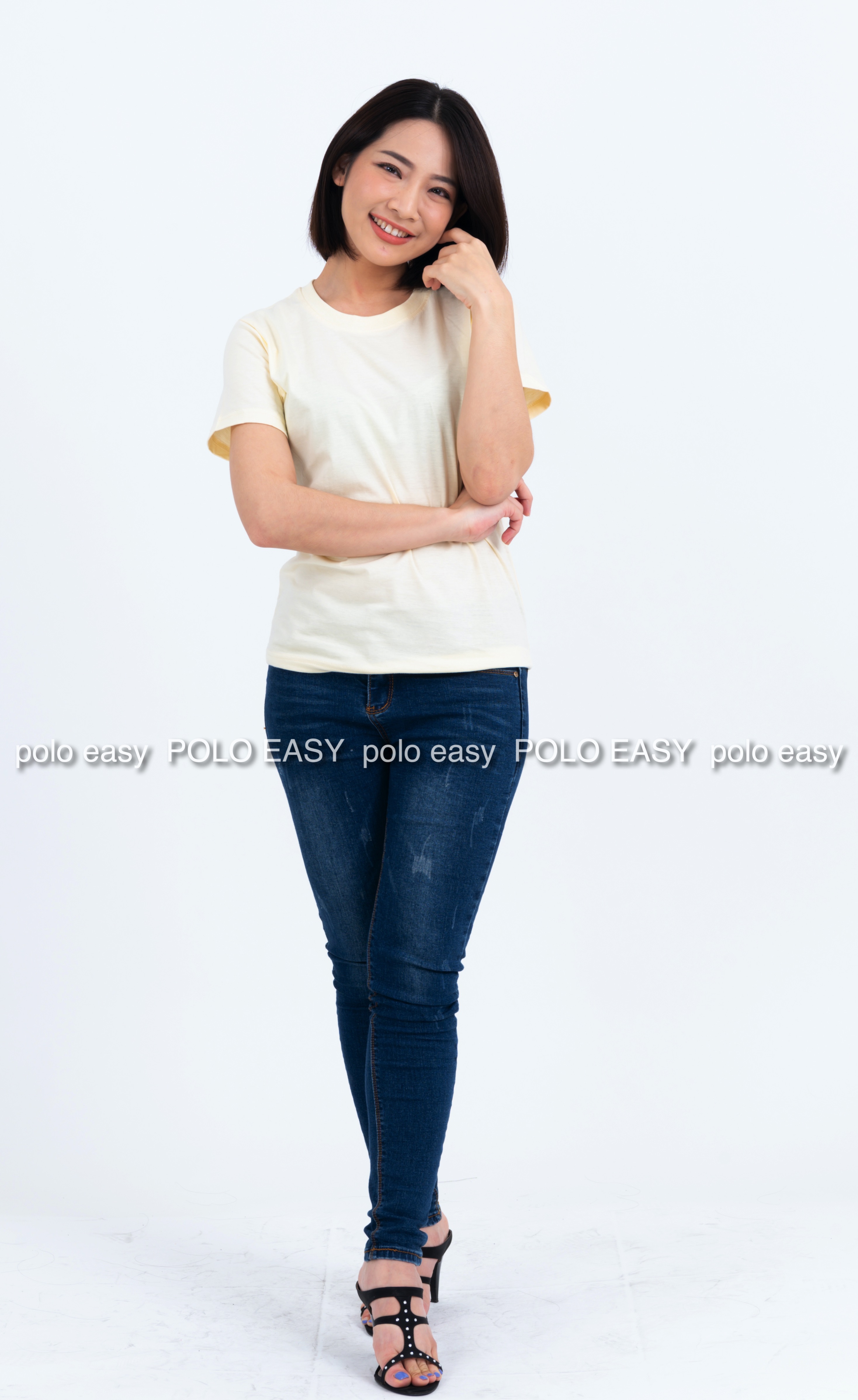 M เสื้อยืด สีครีม คอกลมแขนสั้น Size M แขนสั้น