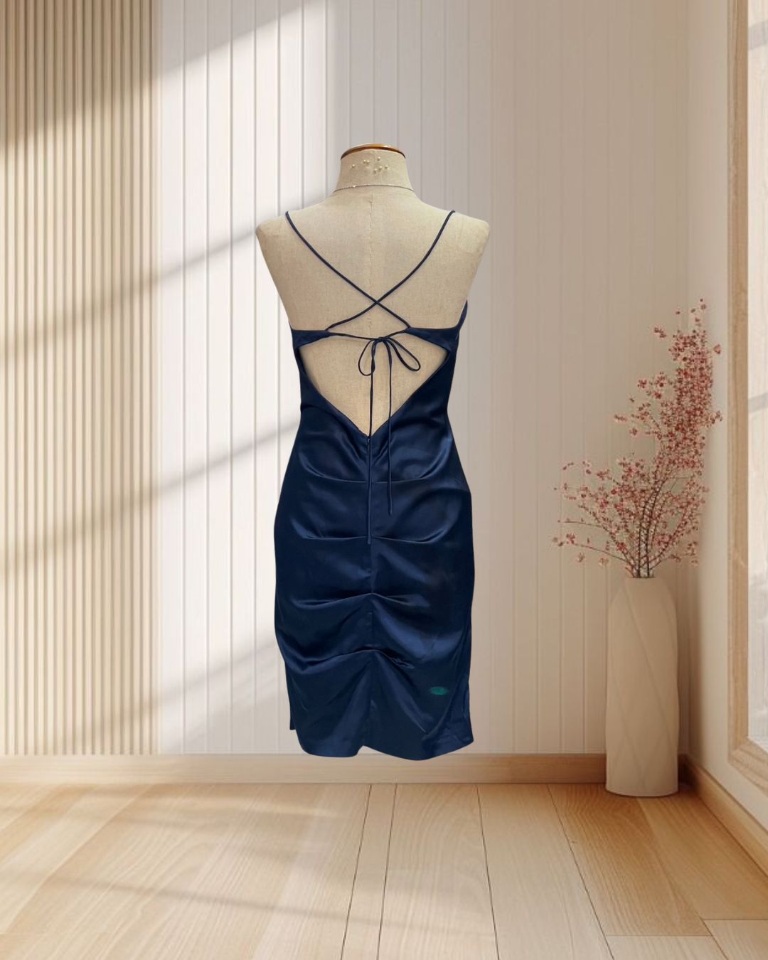 (PRE-LOVED) ราตรีสั้นสีกรม สายเดี่ยว โชว์หลัง เซ็กซี่ ไซส์ M