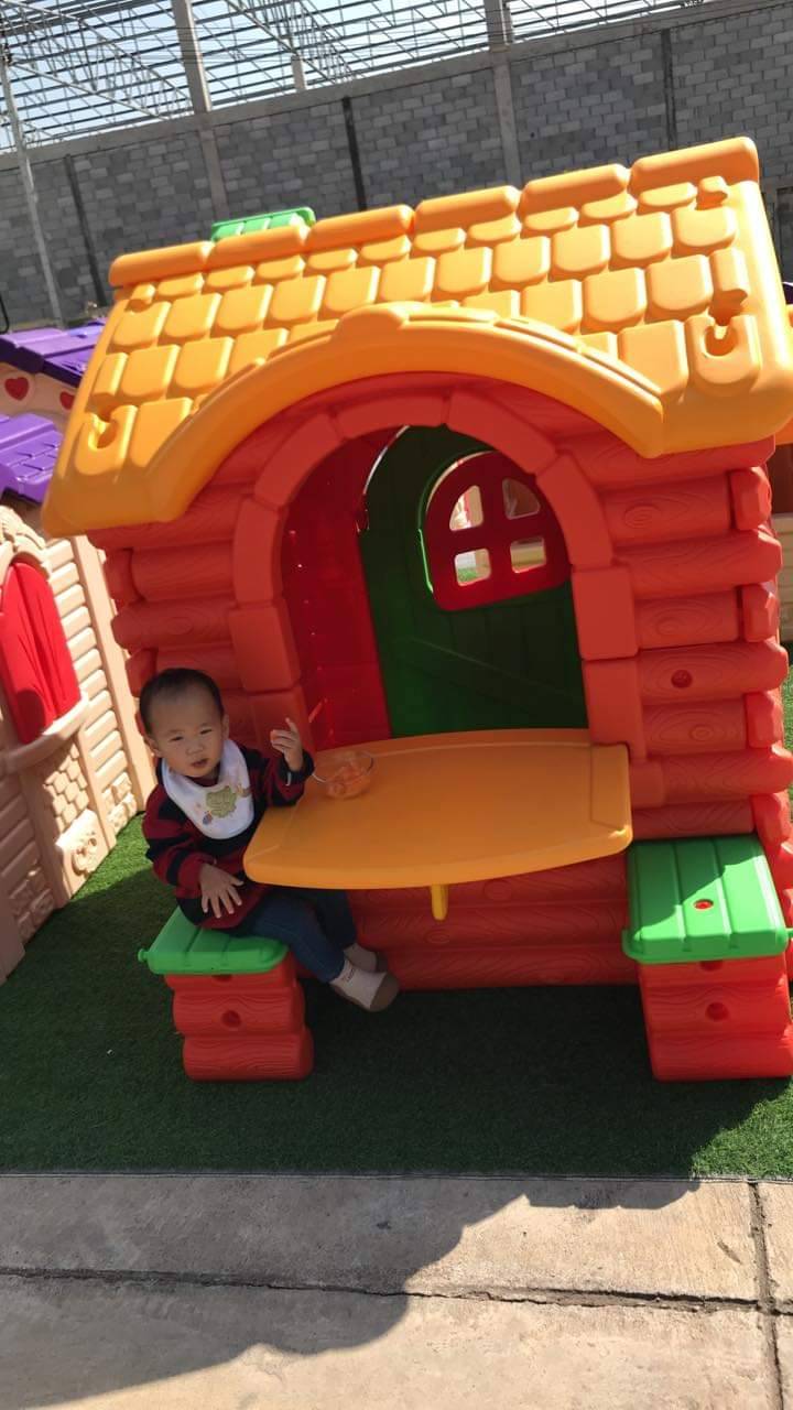 บ้านกลางป่าน้อย เครื่องเล่นสำหรับเด็ก บ้านน้อยสีน้ำตาล