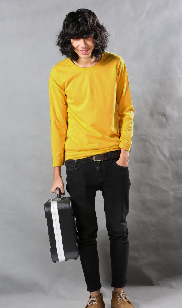เสื้อยืด สีเหลืองมัสตาร์ด คอกลม แขนยาว Size L