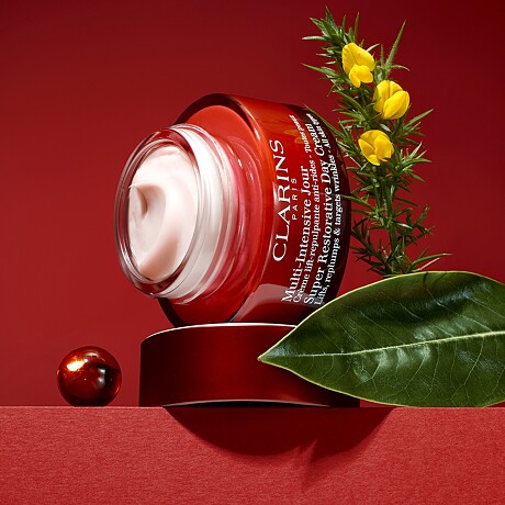 ครีมบำรุงผิวคลาแรงส์ Clarins Super Restorative Day Cream 15ml