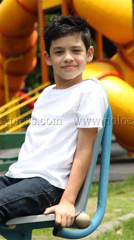 เสื้อยืดเด็ก สีขาว คอกลม แขนสั้น Size M