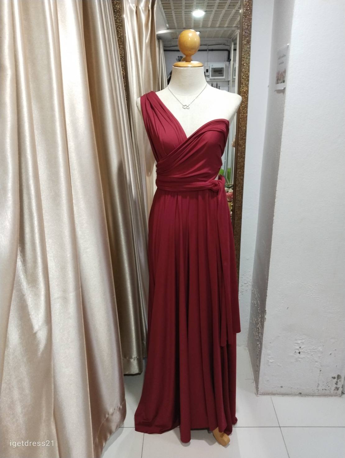 (PRE-LOVED) ชุดราตรียาวสีเเดงไวน์ รุ่น infinity(ฟรีไซส์)
