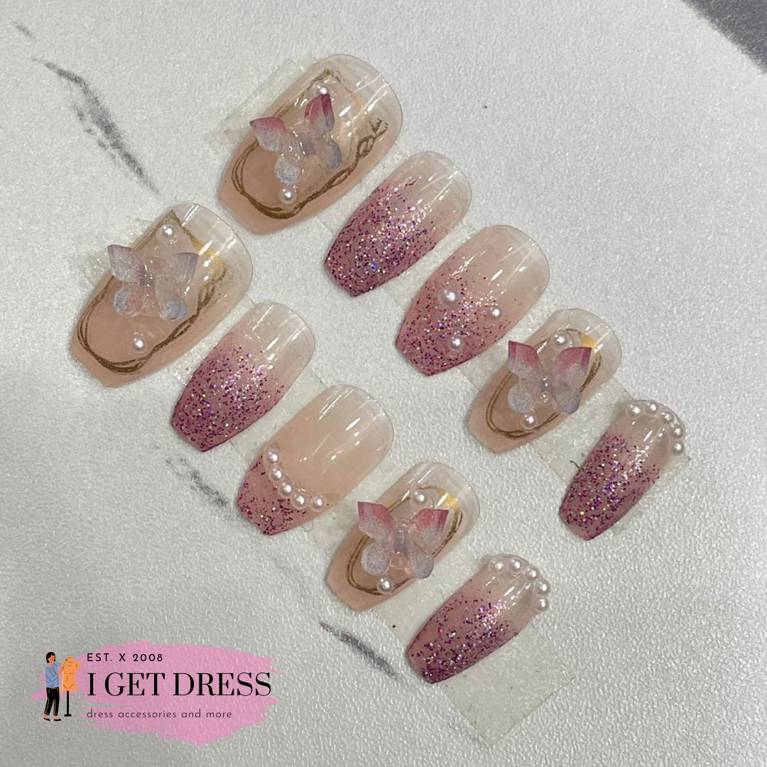 เล็บปลอม