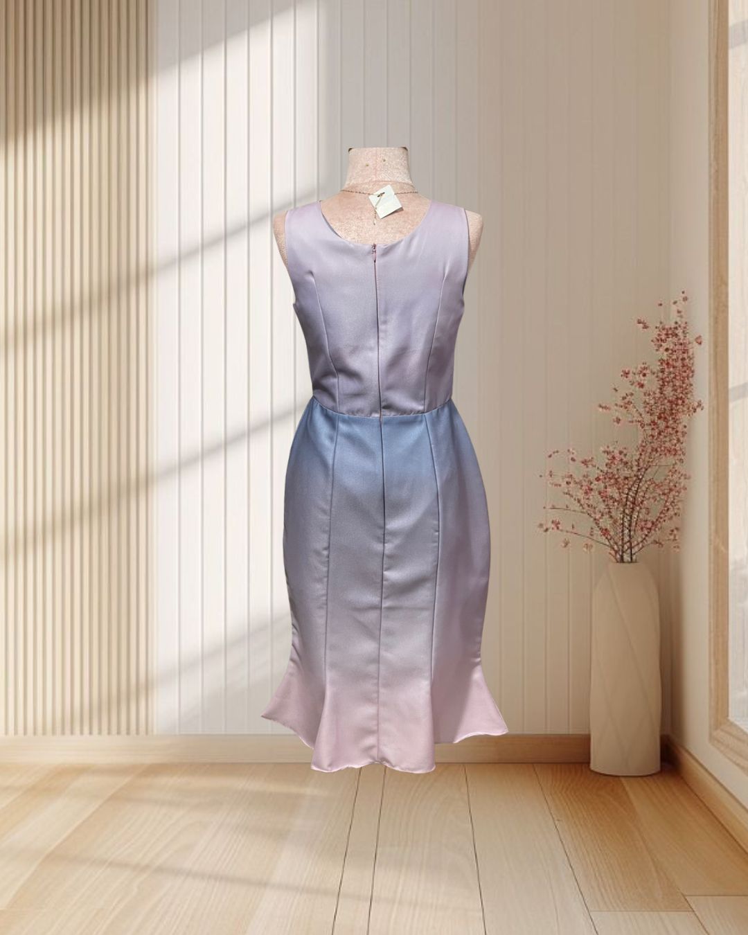 (PRE-LOVED) ชุดราตรีสันสีชมพู ไล่สีออมเบรย์ ม่วงแขนกุดคอวีหางปลา ไซส์ M