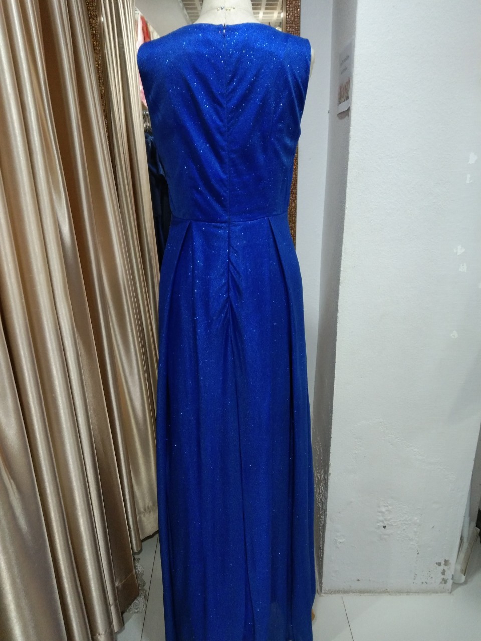 (PRE-LOVED) ราตรียาวสีน้ำเงินแขนกุด กลิตเตอร์ (M)