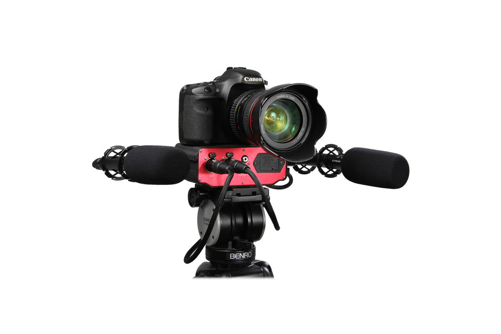 Saramonic SR-AX104 Two-Channel XLR Audio Adapter with Preamplifiers รับประกันศูนย์ไทย 1 ปี