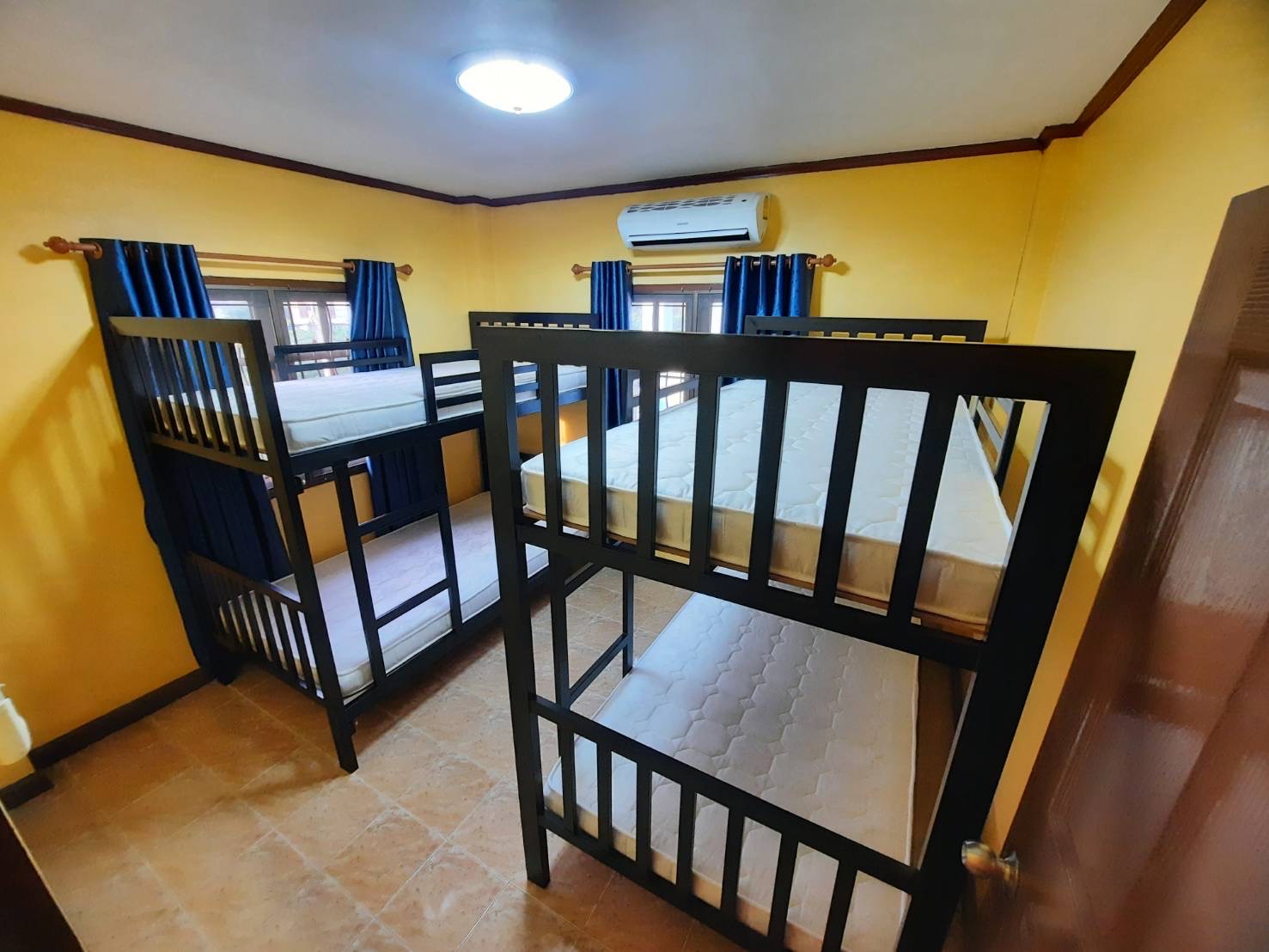 เตียงเหล็ก 2 ชั้น เหล็กหนา 3'' มีทั้งขนาด 3 ฟุต หรือ 3.5 ฟุต