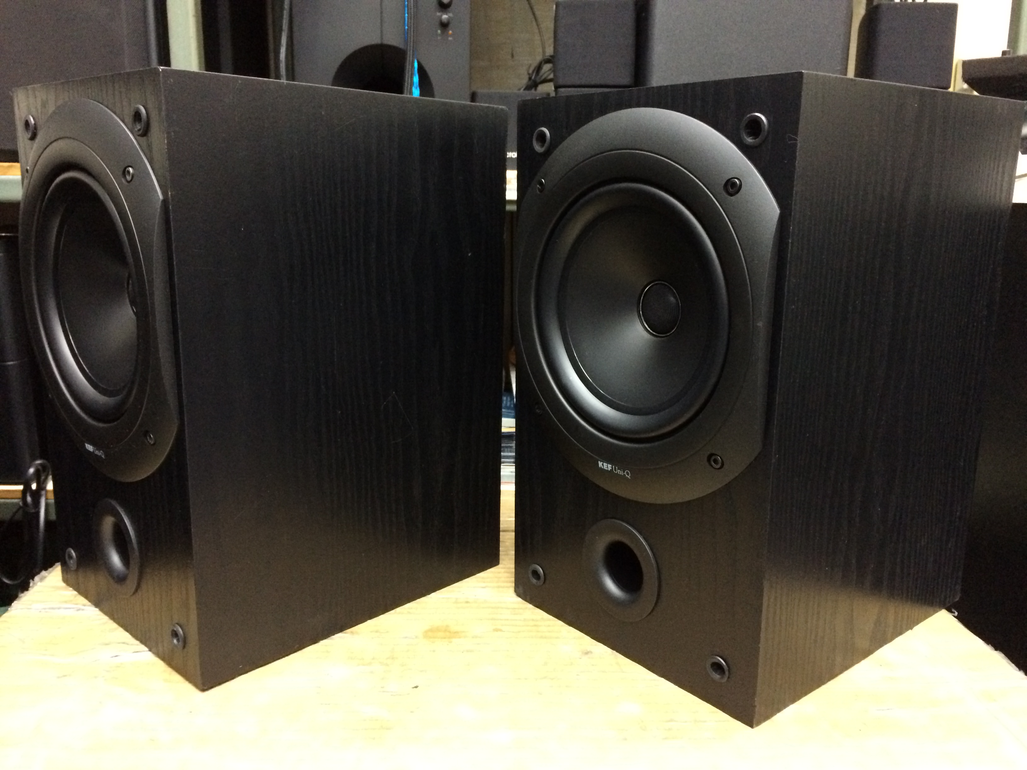 ลำโพงวางหิ้ง KEF Q10 SP3168