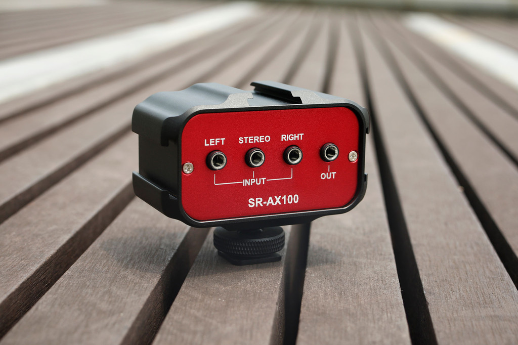 Saramonic SR-AX100 2 Channel 3.5mm Audio Adapter รับประกันศูนย์ไทย 1 ปี