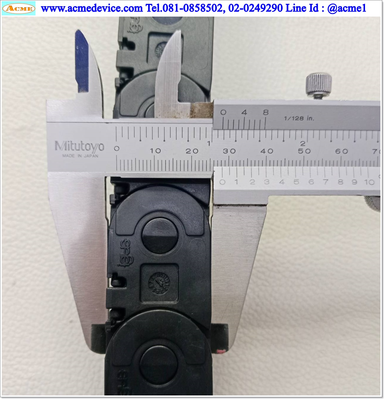 กระดูกงู Igus รุ่น 1500.025.035.0, ขนาด 39 x 820 x 28 mm.