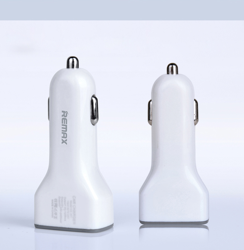 ที่ชาร์จในรถ remax Car Charger 3.6A USB 3 Port สีขาว RCC-301