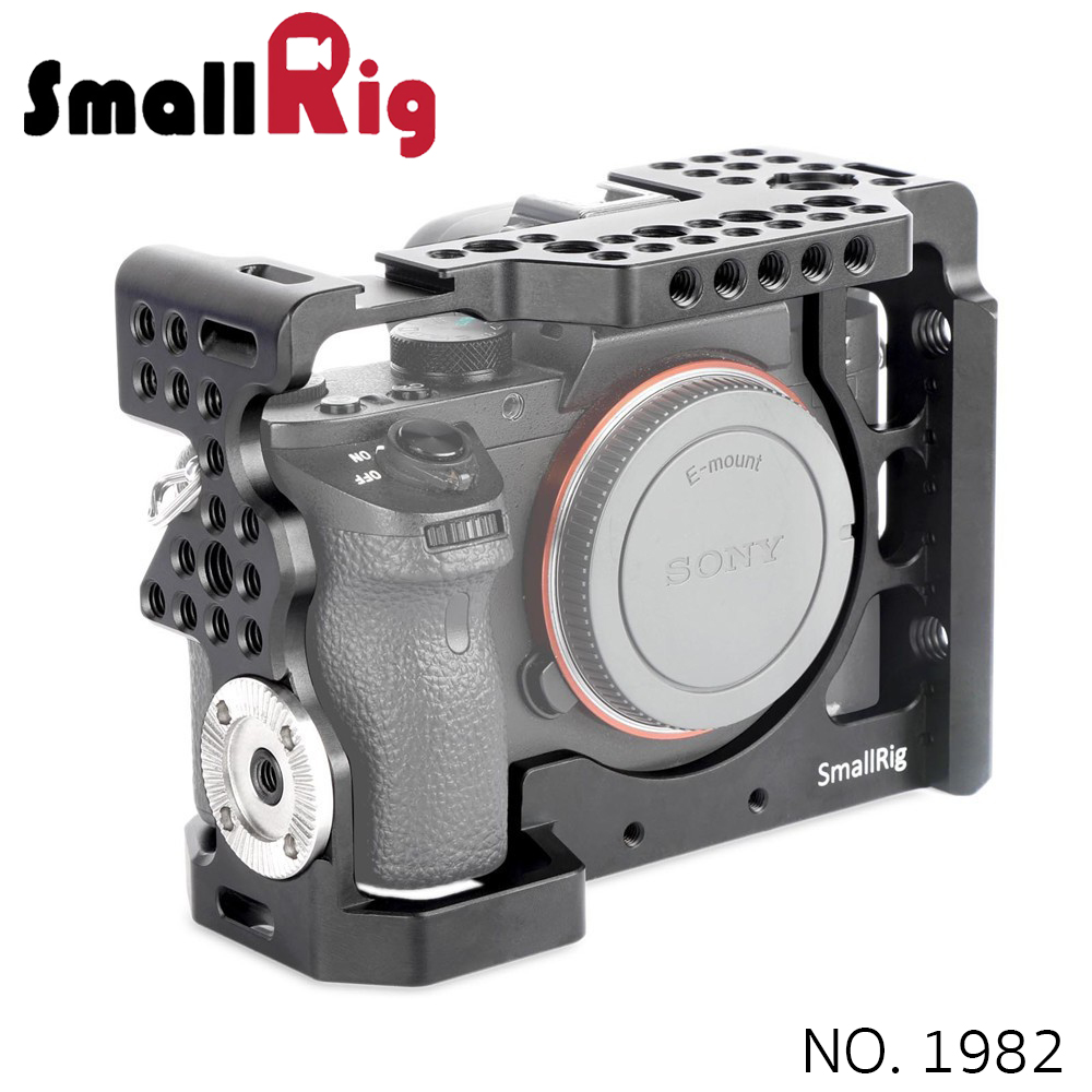 SMALLRIG® SONY A7II/A7RII/A7SII CAMERA CAGE WITH 1/4’’ AND 3/8’’ THREADED HOLES (ByOrder รอสินค้า2-3วัน)
