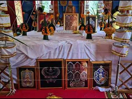 พญาครุฑ รุ่นรวยหมื่นล้าน หลวงพ่อพัฒน์ วัดห้วยด้วน นครสวรรค์ พิมพ์ใหญ่ (ขนาด 4x3.5 ซม.) เนื้อทองแดงผิวไฟ ปี ๒๕๖๓ เลขสวย โค๊ดเลข ๓๙๙ กล่องเดิม