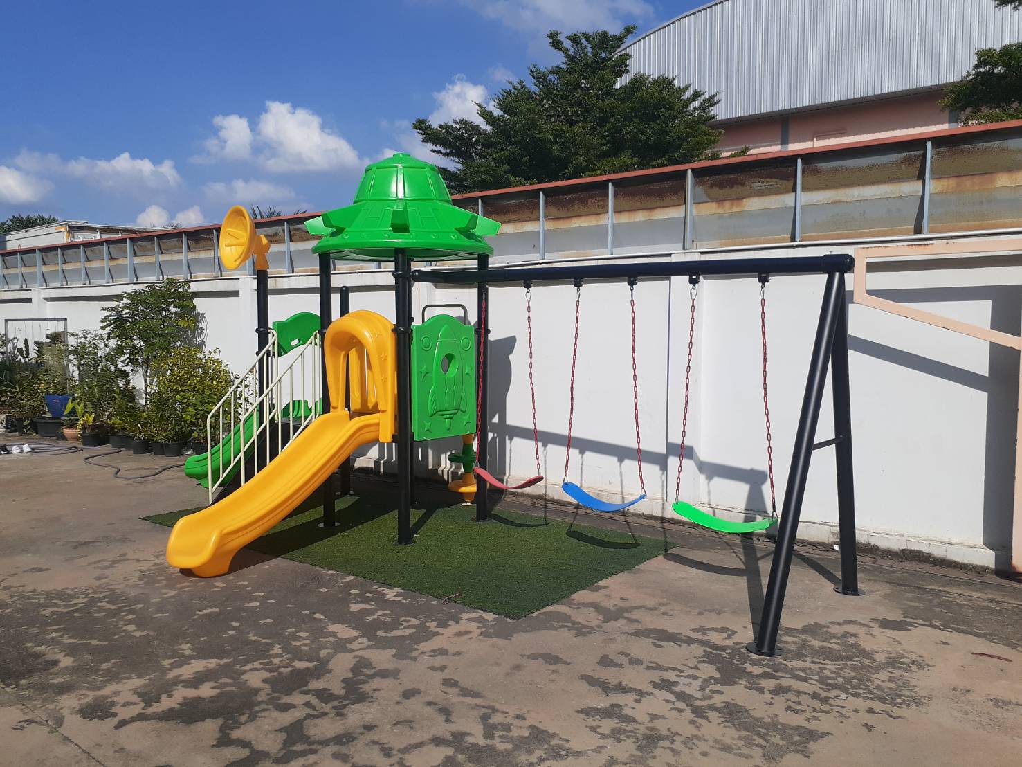 เครื่องเล่นสนามกลางแจ้ง ชุด Space Dream เครื่องเล่นมีประโยชน์