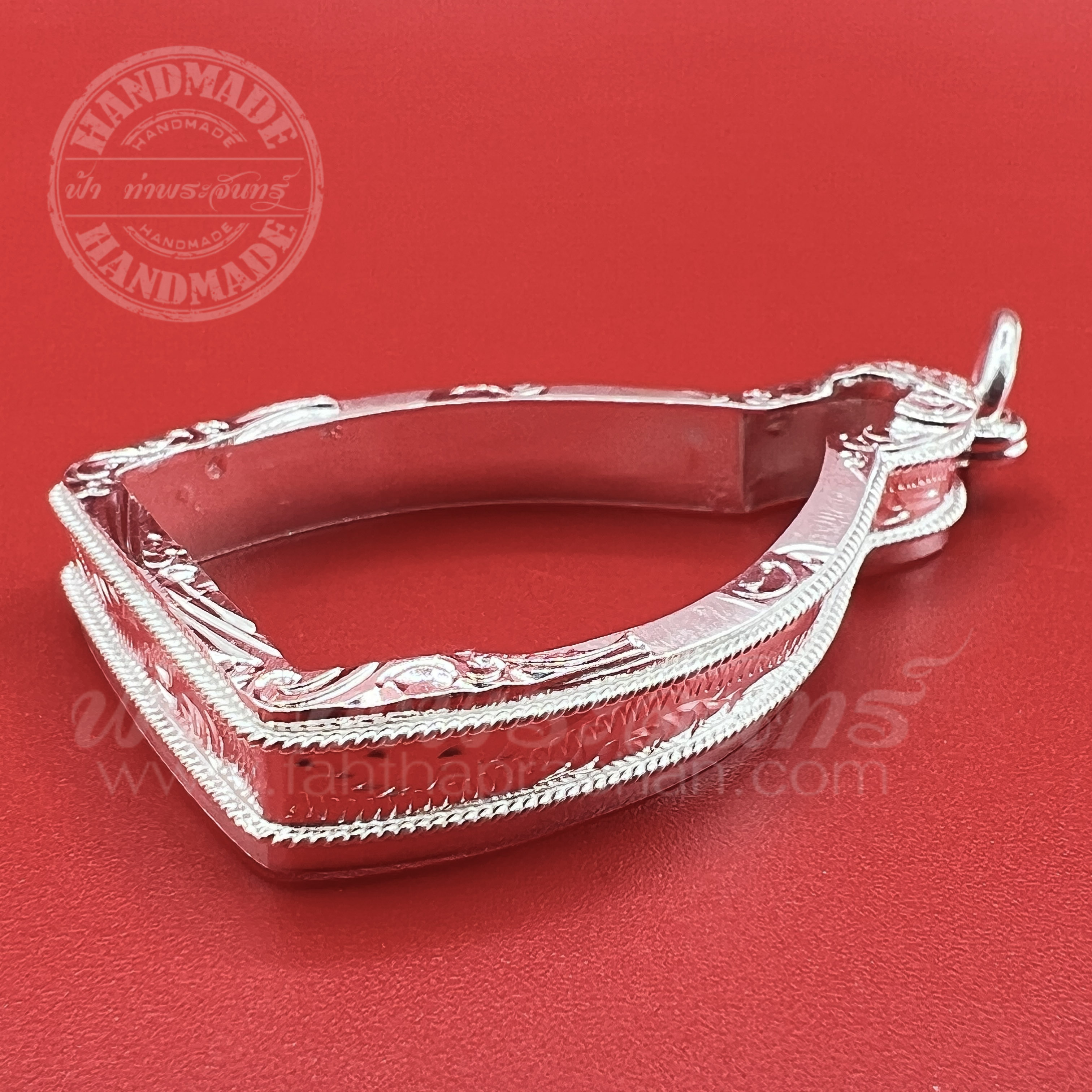 เลี่ยมจับขอบ เหรียญเจ้าสัว เงินแกะลาย 92.5%