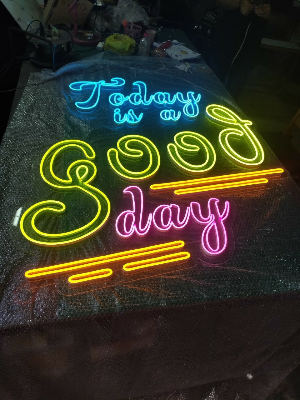 ป้ายไฟนีออนFlex - Today is a good