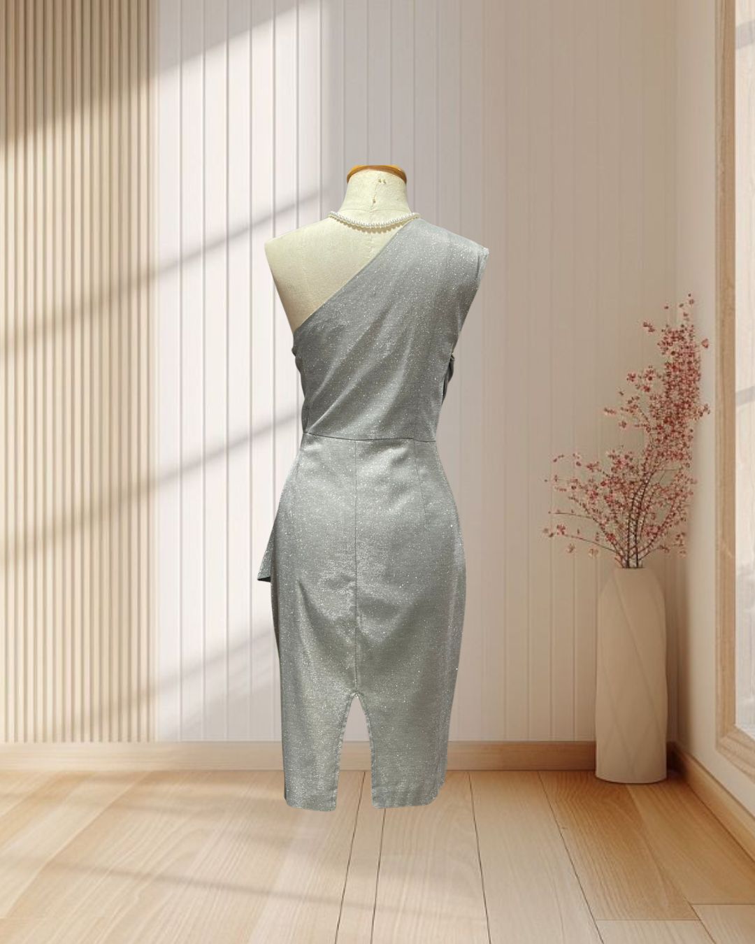 (PRE-LOVED) ชุดราตรีสีทอง บ่าเฉียงกลิตเตอร์ (L) มือ2