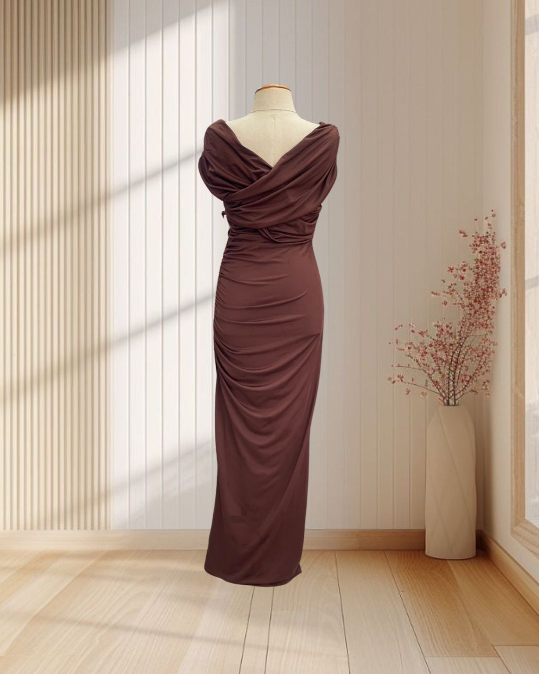 (PRE-LOVED) ราตรียาวสีน้ำตาลผ้ายืด ปาดไหลไขว้ จีบด้านข้าง ไซส์ M