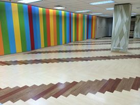 กระเบื้องยางลายไม้ ปูสลับสองสี