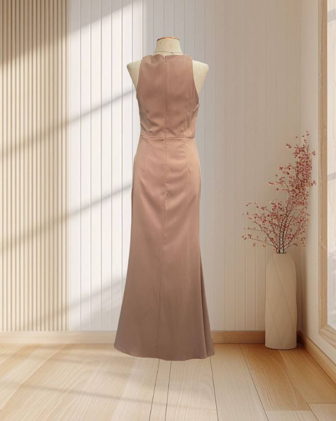 (PRE-LOVED) ชุดราตรียาวสีน้ำตาลแขนกุด M