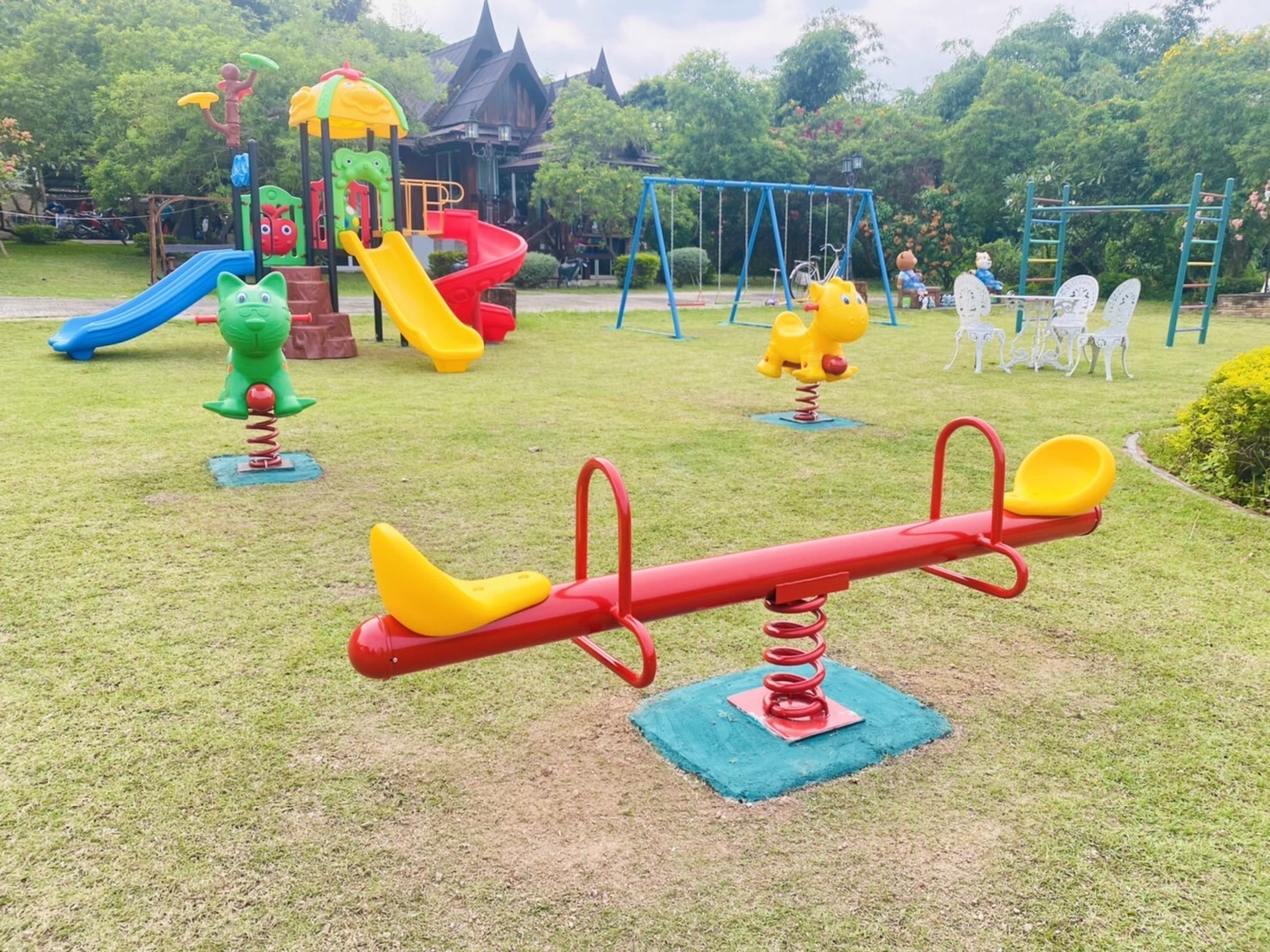 เครื่องเล่นสนาม ชุด ตัวตลกสามสไลด์เครื่องเล่นเสริมพัฒนาการ