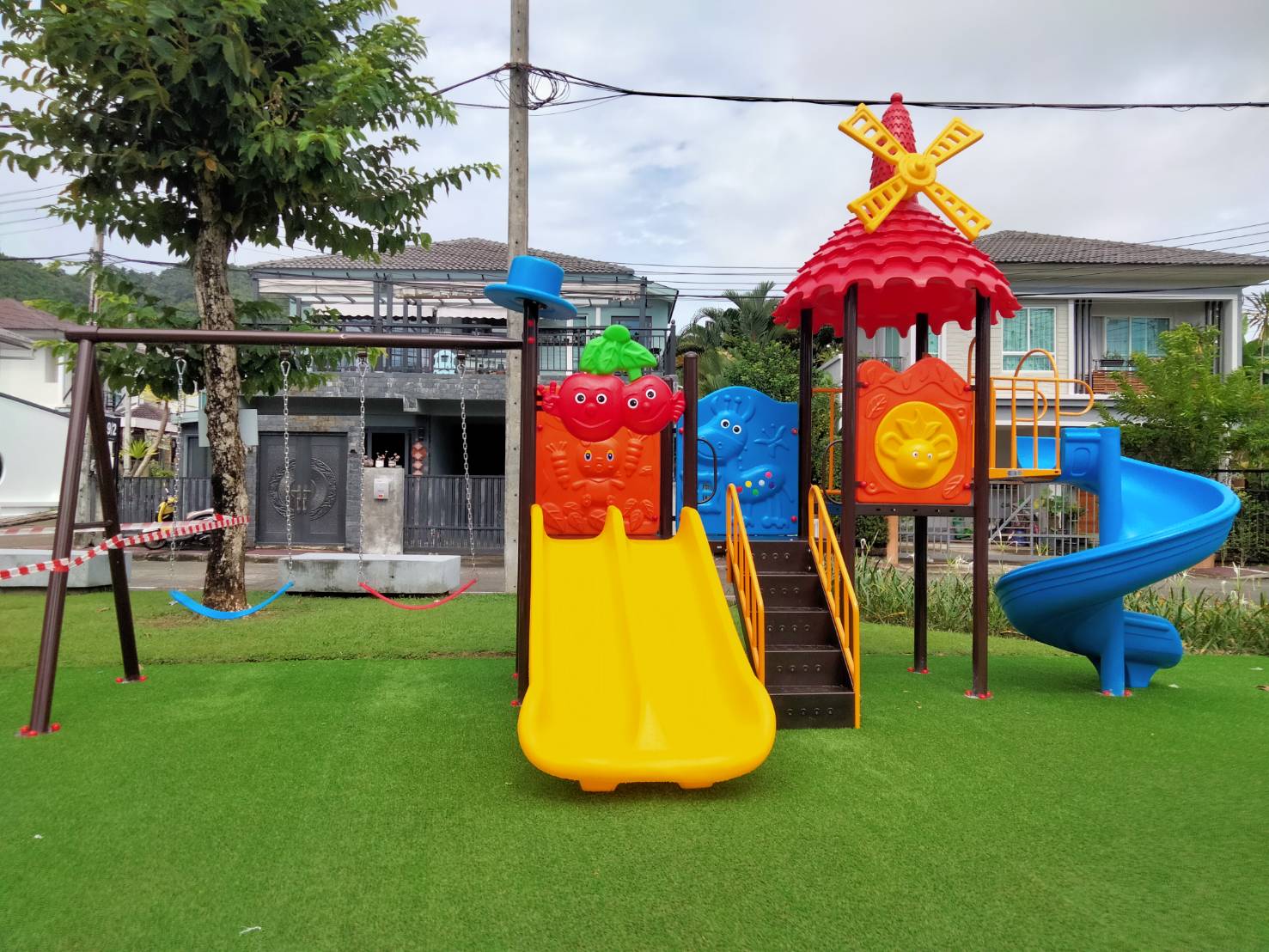 เครื่องเล่นสนาม ชุด กังหันพร้อมชิงช้าพร้อมสไลเดอร์รางคู่