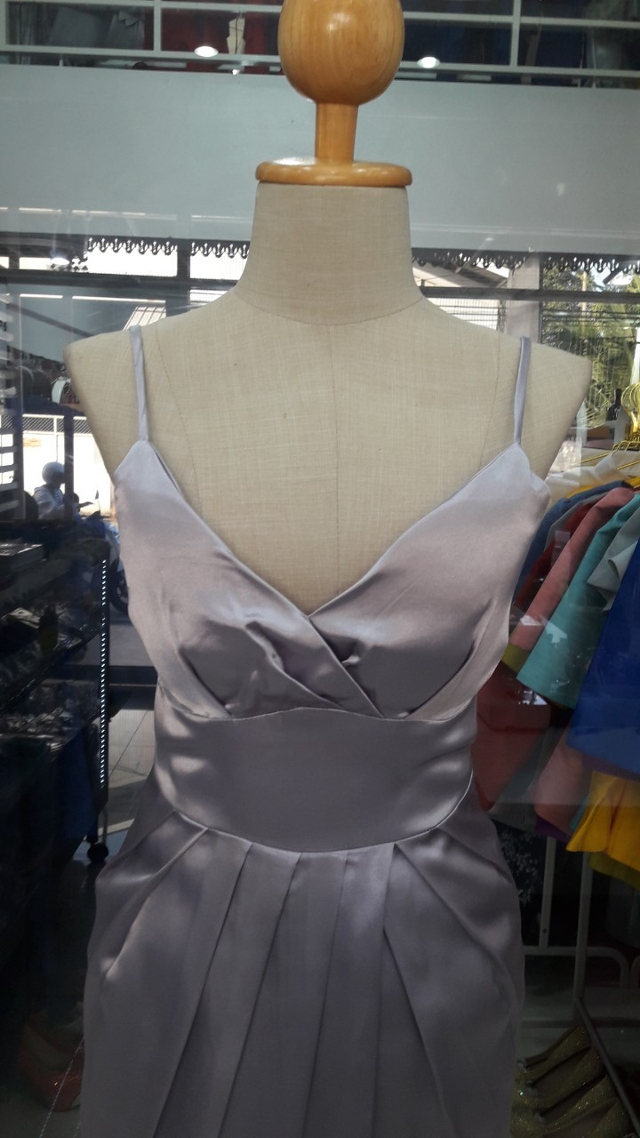 (PRE-LOVED) ยาวเทาสายเดี่ยว (S) มือ2