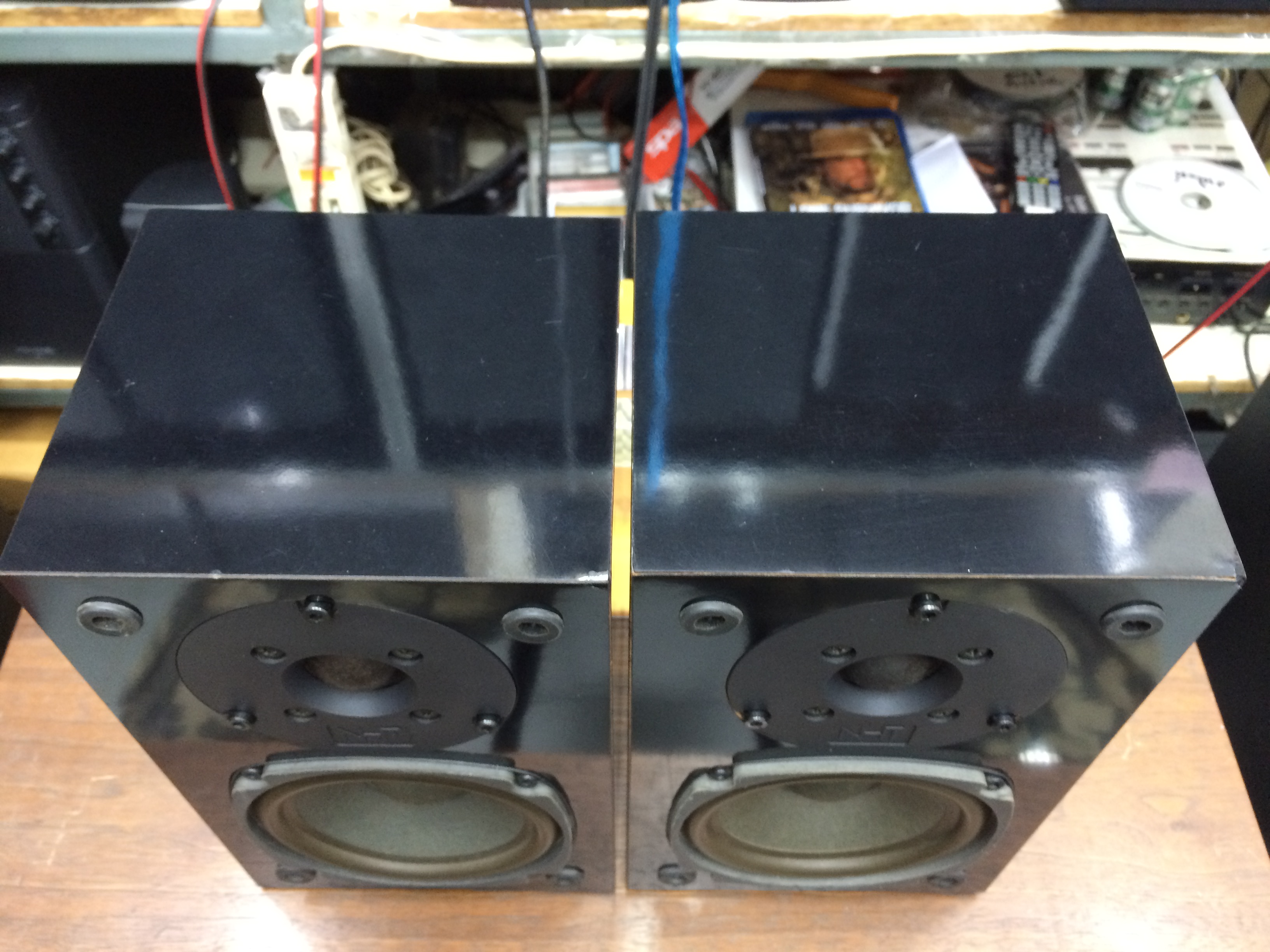 ลำโพงวางหิ้ง NHT Super Zero 2.1