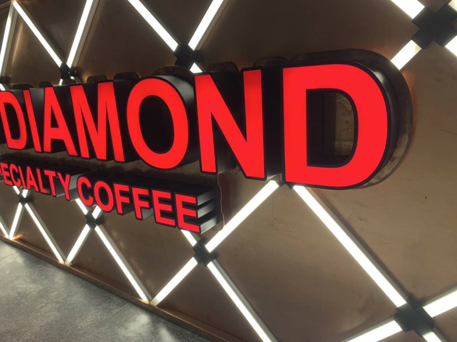 ป้ายร้านกาแฟเรดไดมอน สาขาสยามพารากอน #ป้ายสยามพารากอน