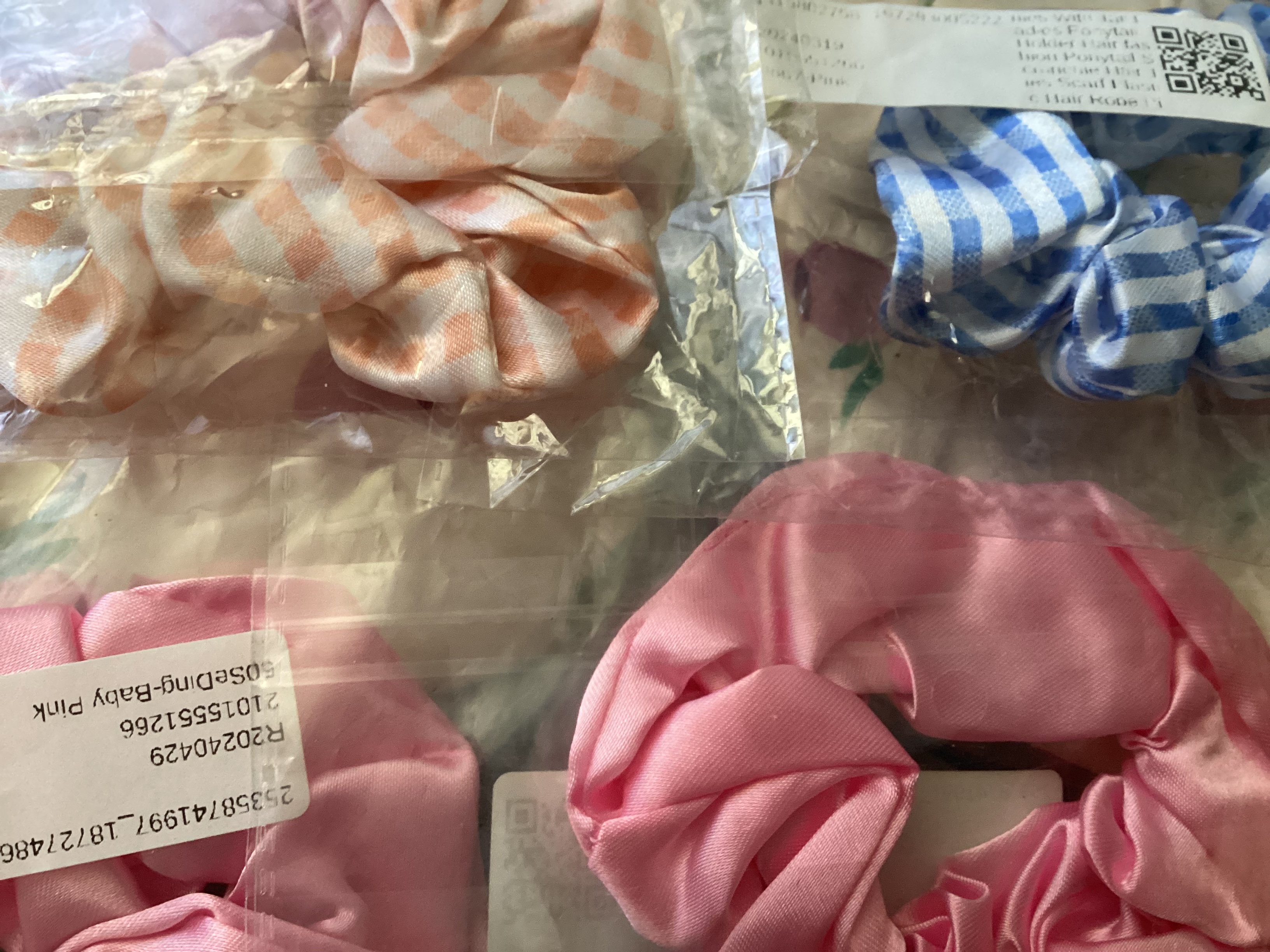 (ของแถม) ยางมัดผมสุ่มลาย