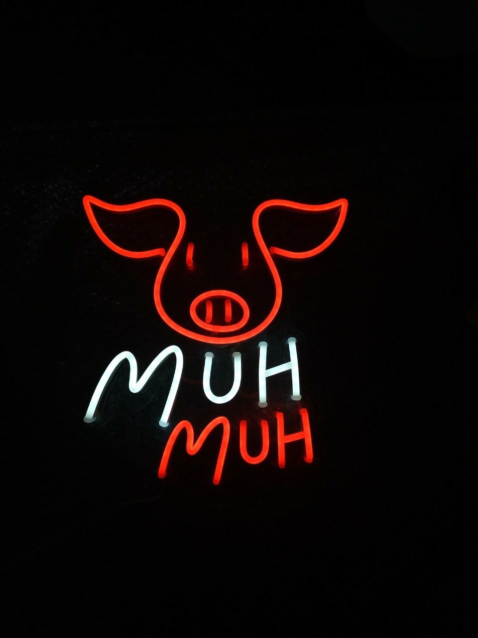 ป้ายไฟนีออน LED อะคริลิคใสรองหลัง