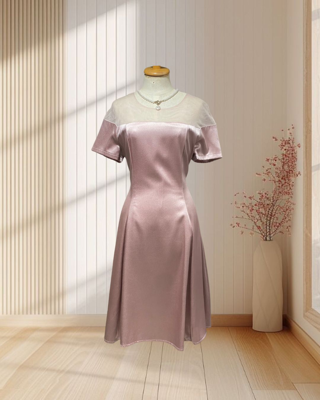 (PRE-LOVED) ราตรีสั้นสีชมพูบ่าซีทรูมีแขนกระโปรงบาน ไซส์ XL