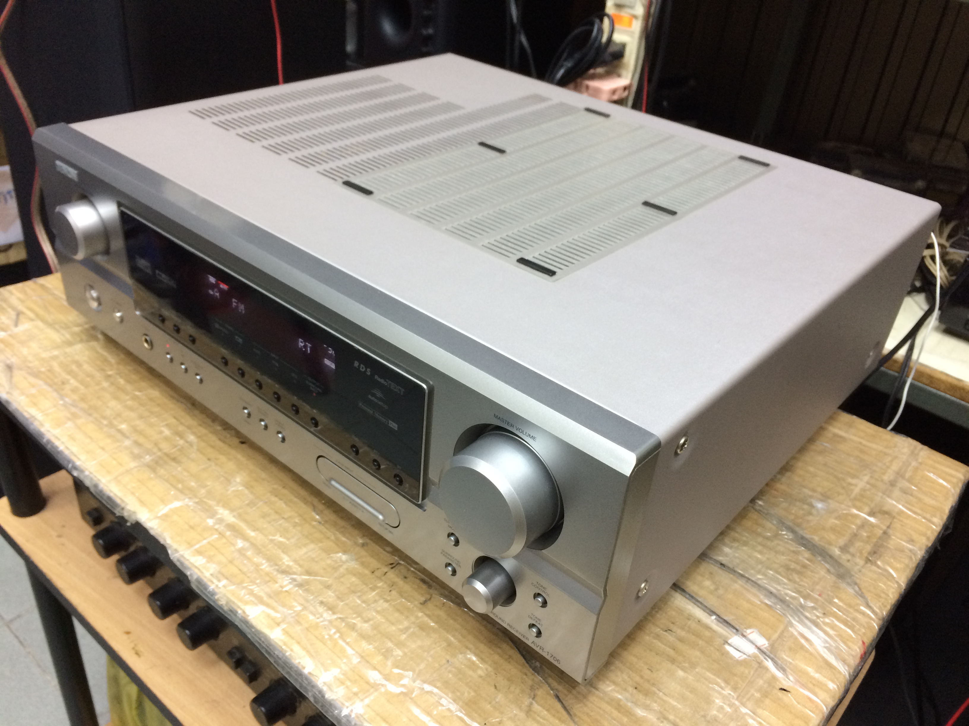 Denon AVR-1706 Audio Video Surround Receiver 7.1