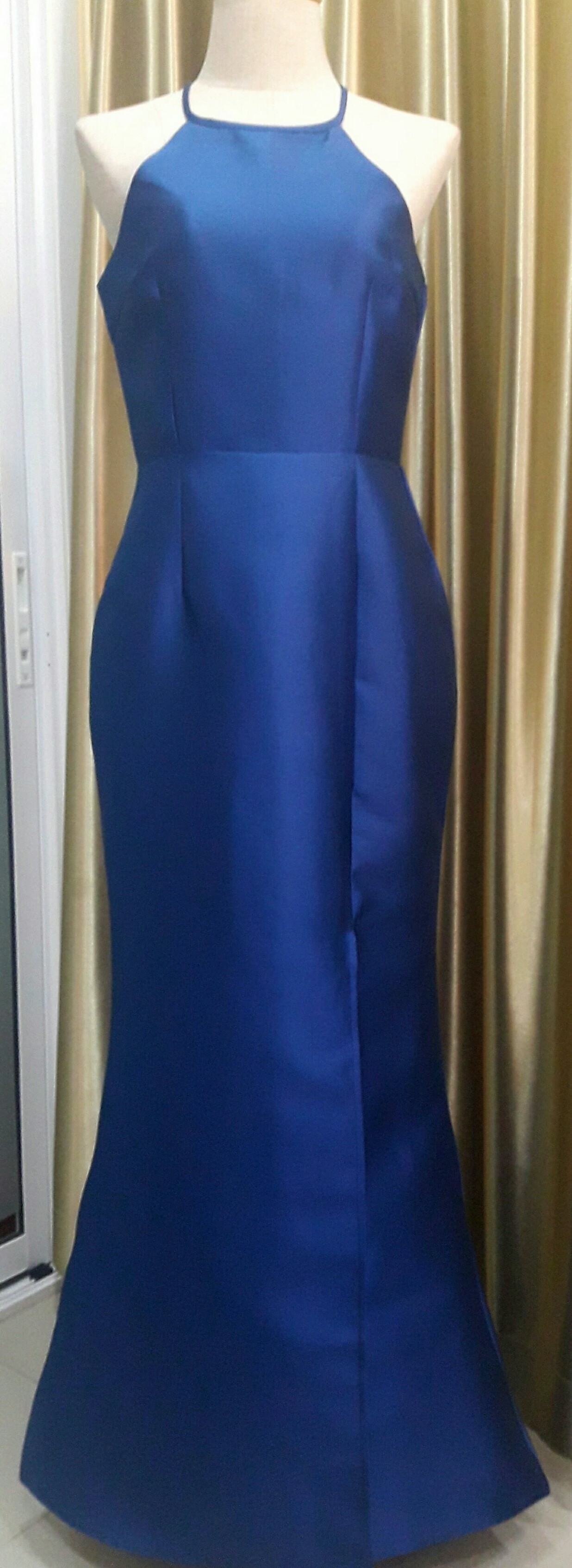 ชุดราตรียาวสีน้ำเงิน(M)